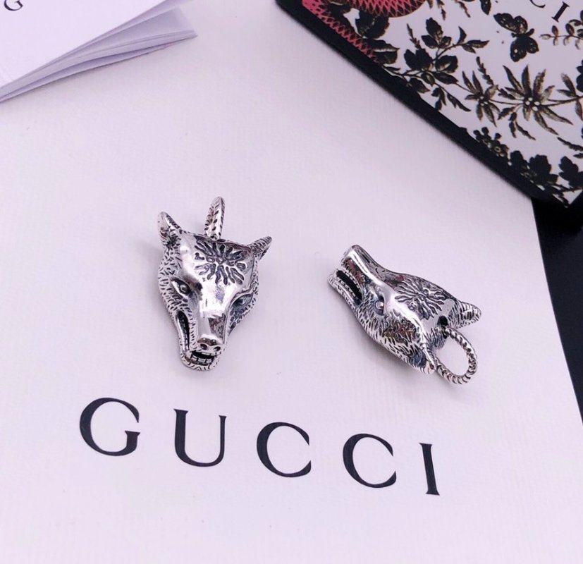 Gucci Wolf Head Silver Pendant Necklace view