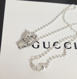 Gucci Wolf Head Silver Pendant Necklace view 6