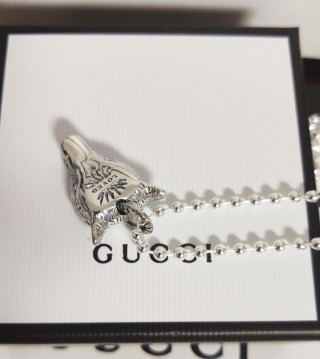 Gucci Wolf Head Silver Pendant Necklace view 9