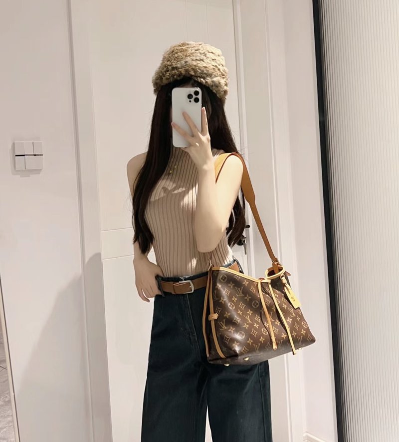 Louis Vuitton Monogram Carryall Tote Bag Brown view