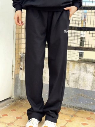 Alo Yoga Black Logo Sweatpants view 3