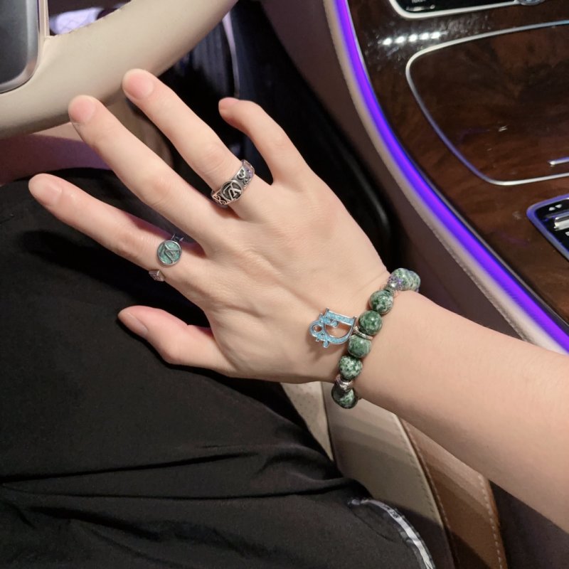 Dior Green Agate & Thai Silver Beaded Bracelet view