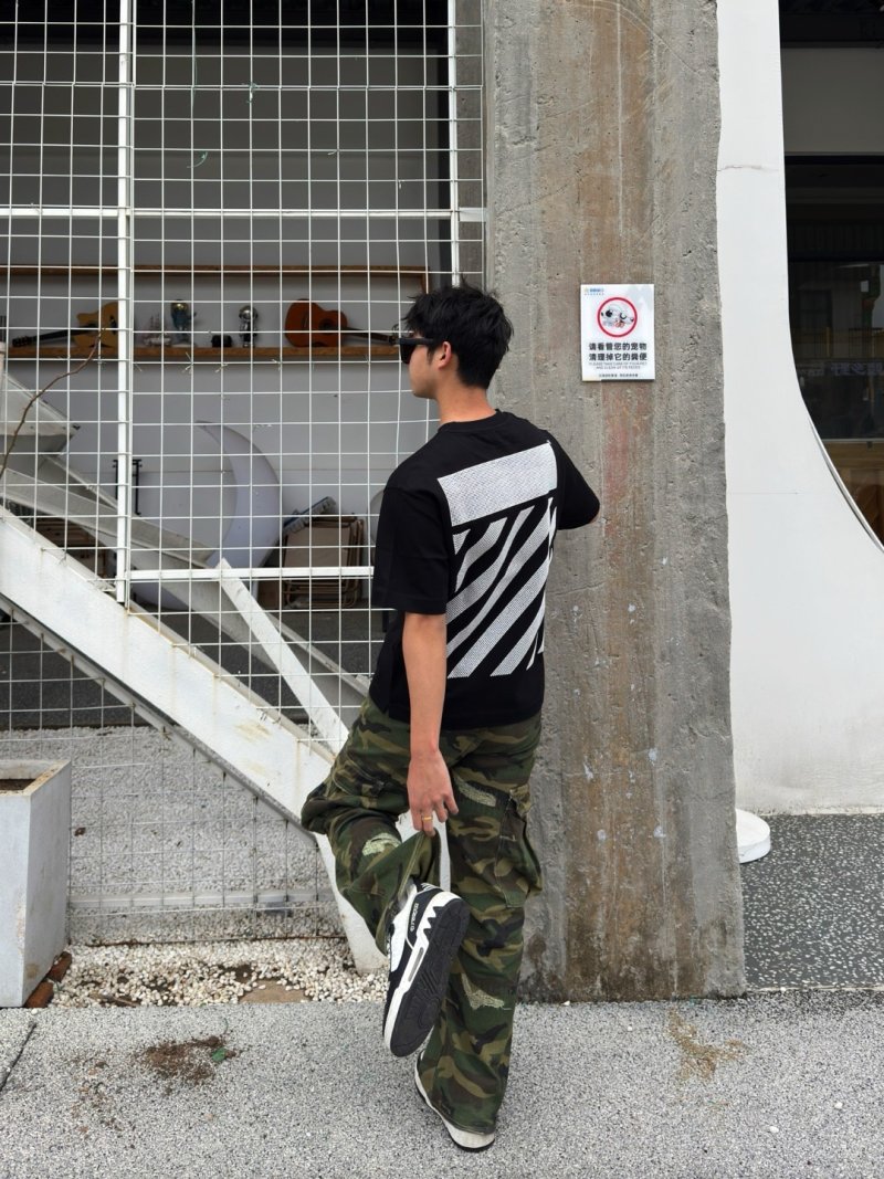 Black Oversized Graphic T-Shirt with Rhinestone Stripe Print view