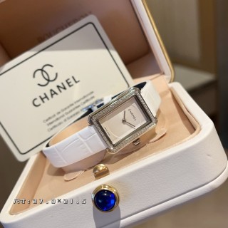 Chanel Boy·Friend H4883 Quartz Watch - Silver view 3
