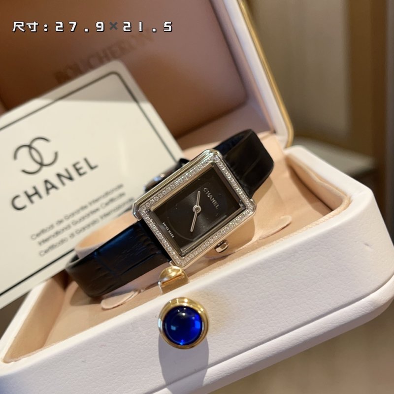 Chanel Boy·Friend H4883 Quartz Watch - Silver view