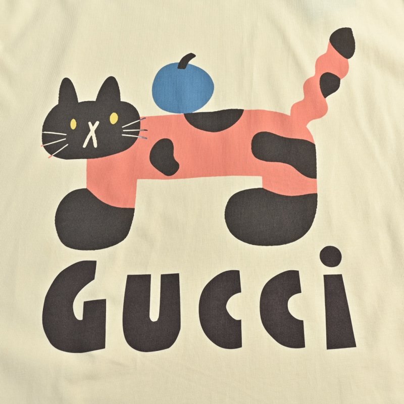 Gucci Playful Cat & Fruit Print Cream T-Shirt view