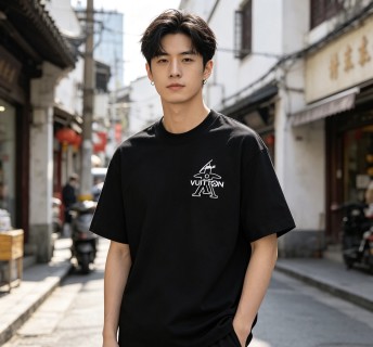 Louis Vuitton Monogram Print Black T-Shirt view 5