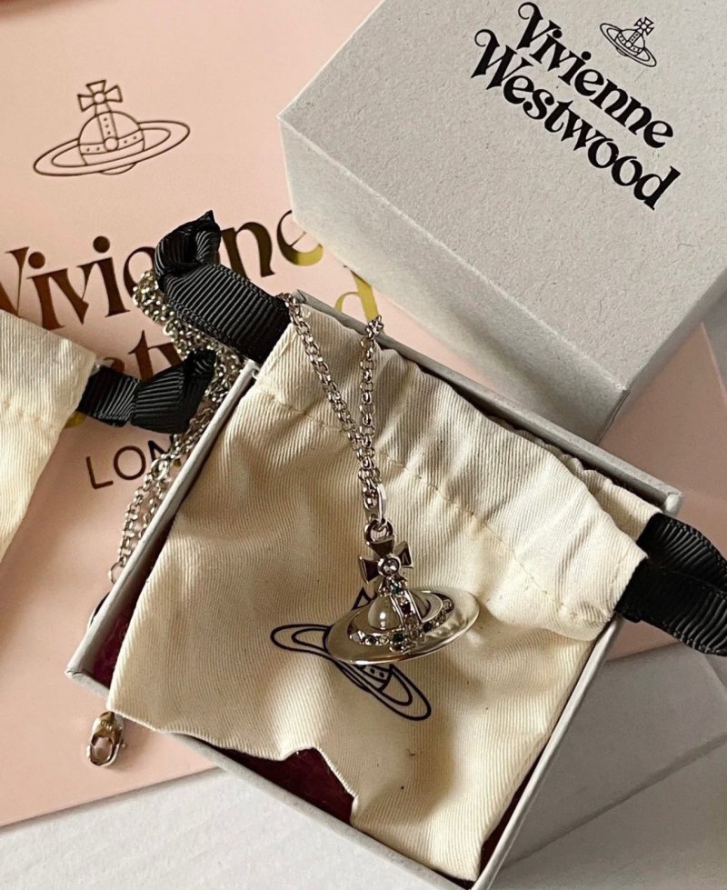 Vivienne Westwood Saturn Orb Pendant Necklace Silver