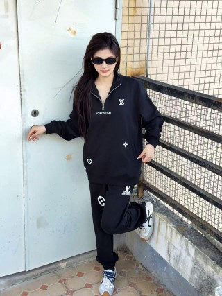 Louis Vuitton Black Monogram Trackpants view 4