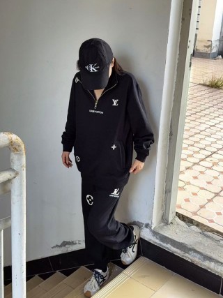 Louis Vuitton Black Monogram Trackpants view 5