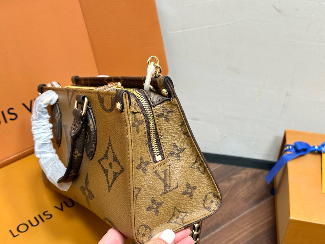 Louis Vuitton OnTheGo Monogram Tote Bag view