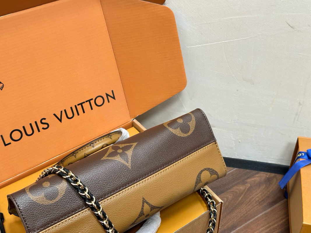 Louis Vuitton OnTheGo Monogram Tote Bag view