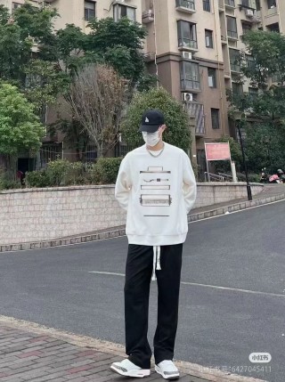 Balenciaga Stacked Books Print Cream Sweatshirt view 6