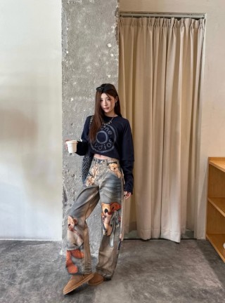 Acne Studios Black Circle Logo Long Sleeve Tee view 7