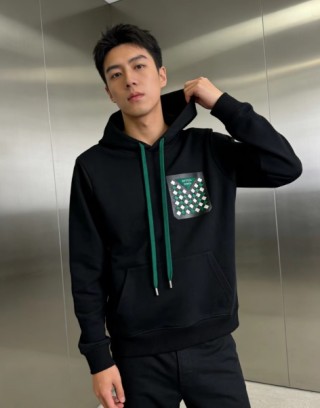 Gucci Black Hoodie with Green Diamond GG Pocket Print view 2