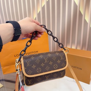 Louis Vuitton Monogram Canvas Shoulder Bag with Chain Strap view 6