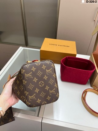 Louis Vuitton Monogram Bucket Bag - Tan Handle view 3