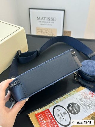 Coach Charter 19 Quilted Crossbody Bag Blue view 7