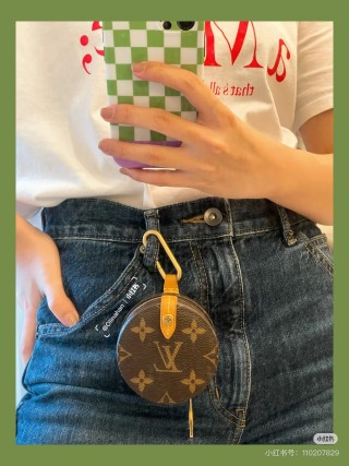 Louis Vuitton Monogram Round Crossbody Bag Tan Handle view 5