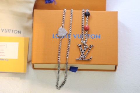 Louis Vuitton LV Pumpkin Letter Charm Necklace Silver