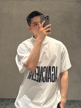 Oversized White Graphic Print T-Shirt