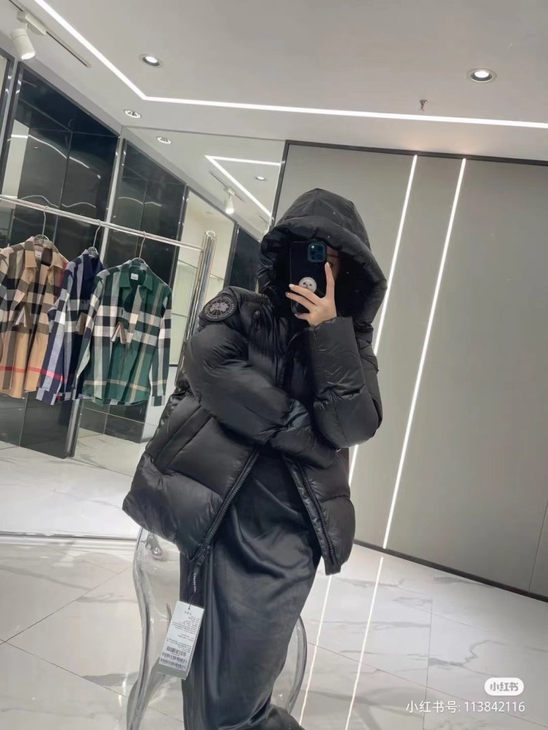 Stone Island Black Puffer Down Jacket with Removable Hood view