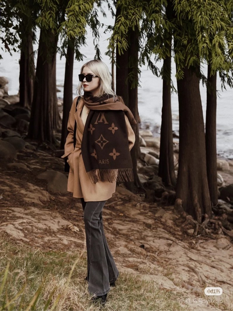 Louis Vuitton LV Monogram Cashmere Tassel Scarf - Brown view