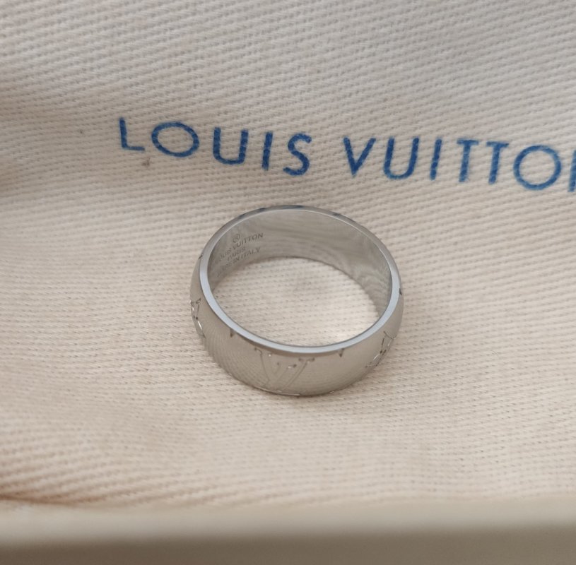 Louis Vuitton Spherical Logo Ring Silver view