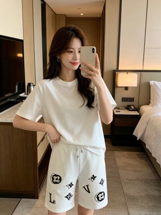 Louis Vuitton Monogram Cream Shorts view 3