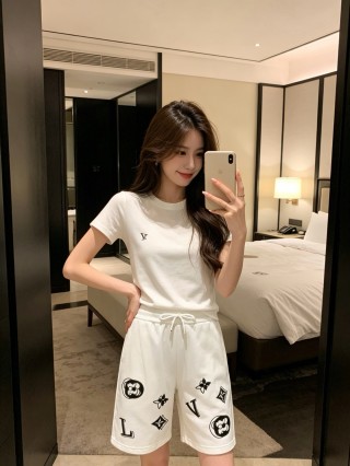 Louis Vuitton Monogram Cream Shorts view 4