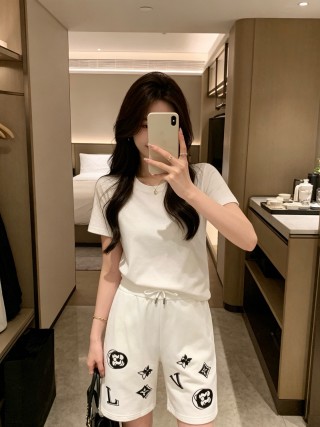 Louis Vuitton Monogram Cream Shorts view 6