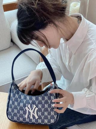 MLB NY Monogram Underarm Shoulder Bag Navy White view 6