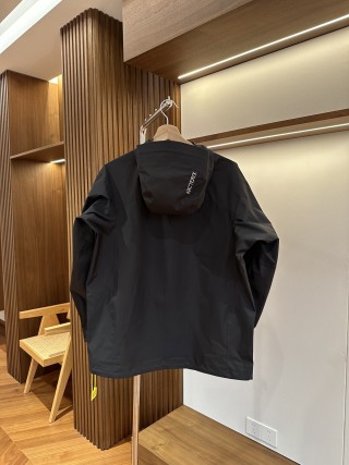 Arc'teryx Black Gore-Tex Softshell Jacket view 2