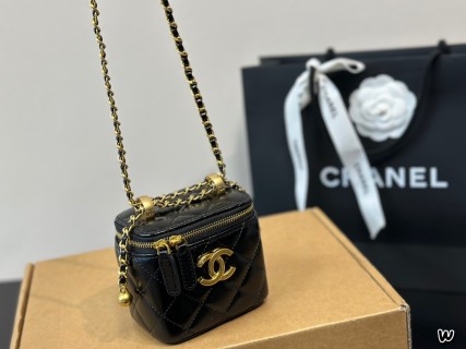 Chanel Black Quilted Box Bag with Dual Gold Hardware view 3