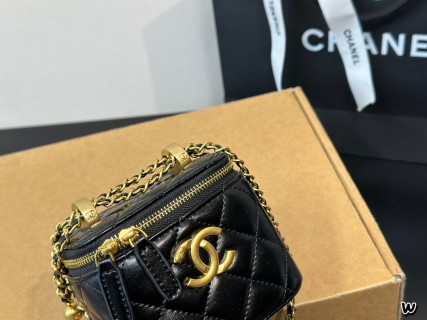 Chanel Black Quilted Box Bag with Dual Gold Hardware view 8