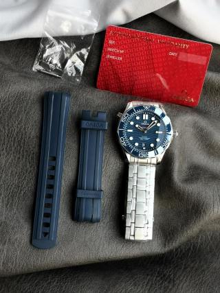 Omega Seamaster Diver 300M Blue Dial Steel Watch 42mm view 2