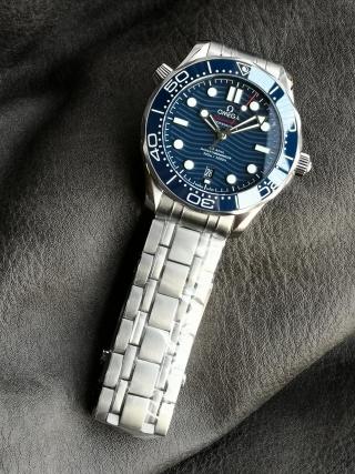 Omega Seamaster Diver 300M Blue Dial Steel Watch 42mm view 3