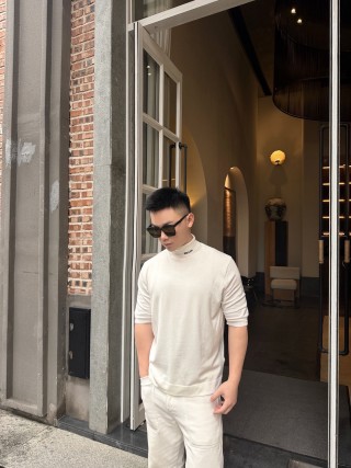 White Short-Sleeve Crew Neck T-Shirt view 5