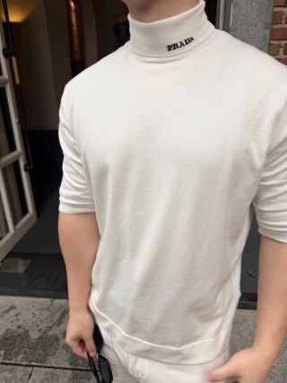 White Short-Sleeve Crew Neck T-Shirt view 8