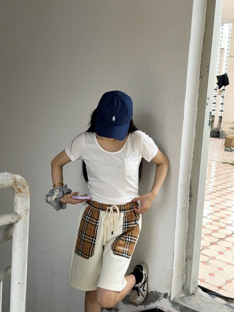 Burberry Vintage Check Cream Shorts view