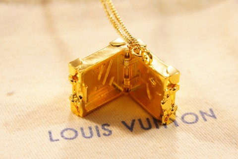 Louis Vuitton Trunk Locket Gold Chain Necklace view 9