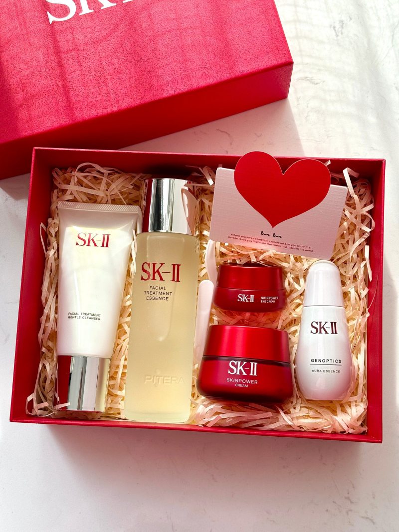 SK-II 5-Piece K-Beauty Skincare Set Limited Gift Box view