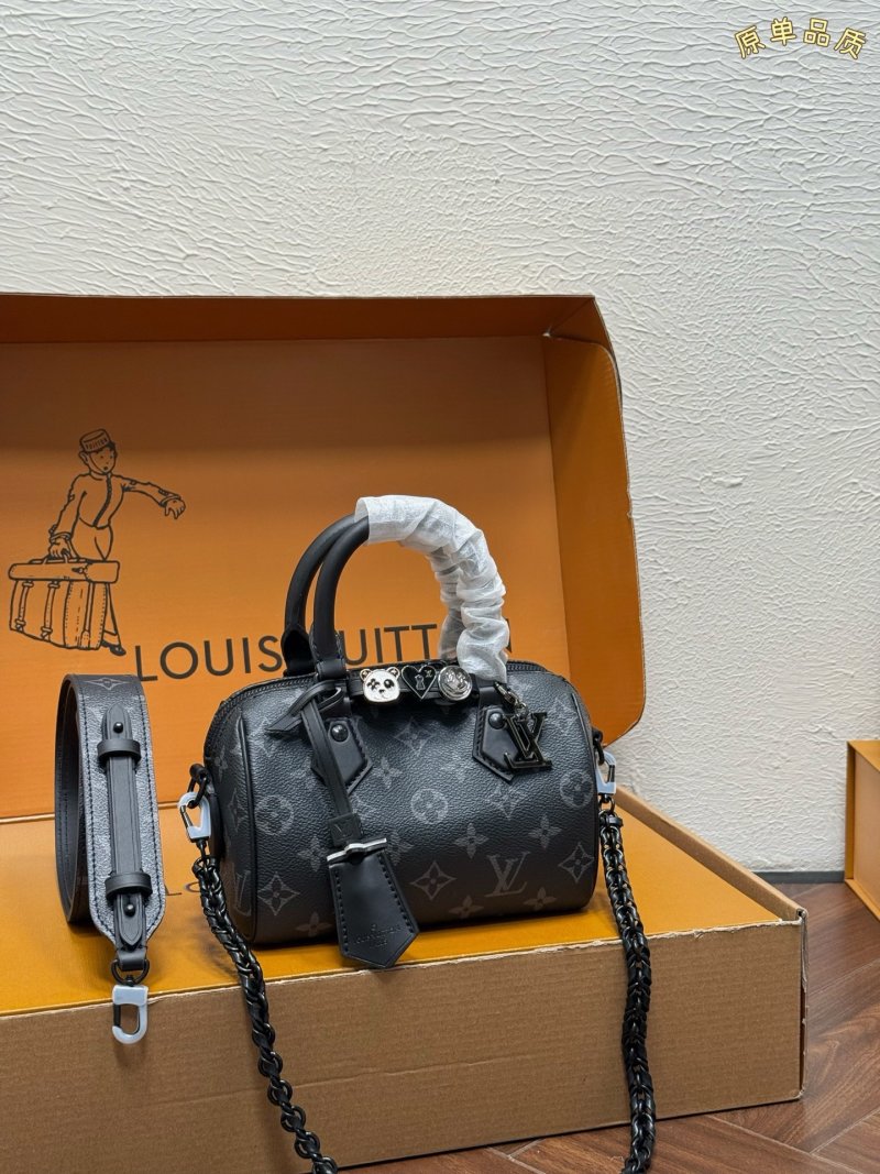 Louis Vuitton Speedy 18 Pillow Bag Black