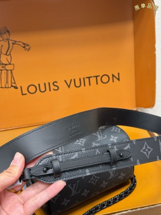 Louis Vuitton Speedy 18 Pillow Bag Black view 7
