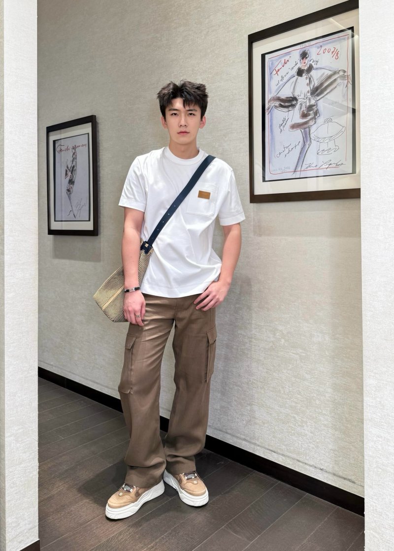 Stone Island Cream Pocket T-Shirt view