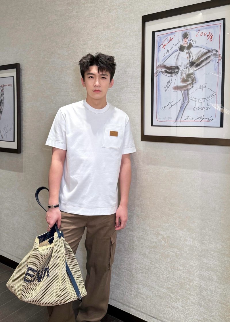 Stone Island Cream Pocket T-Shirt view