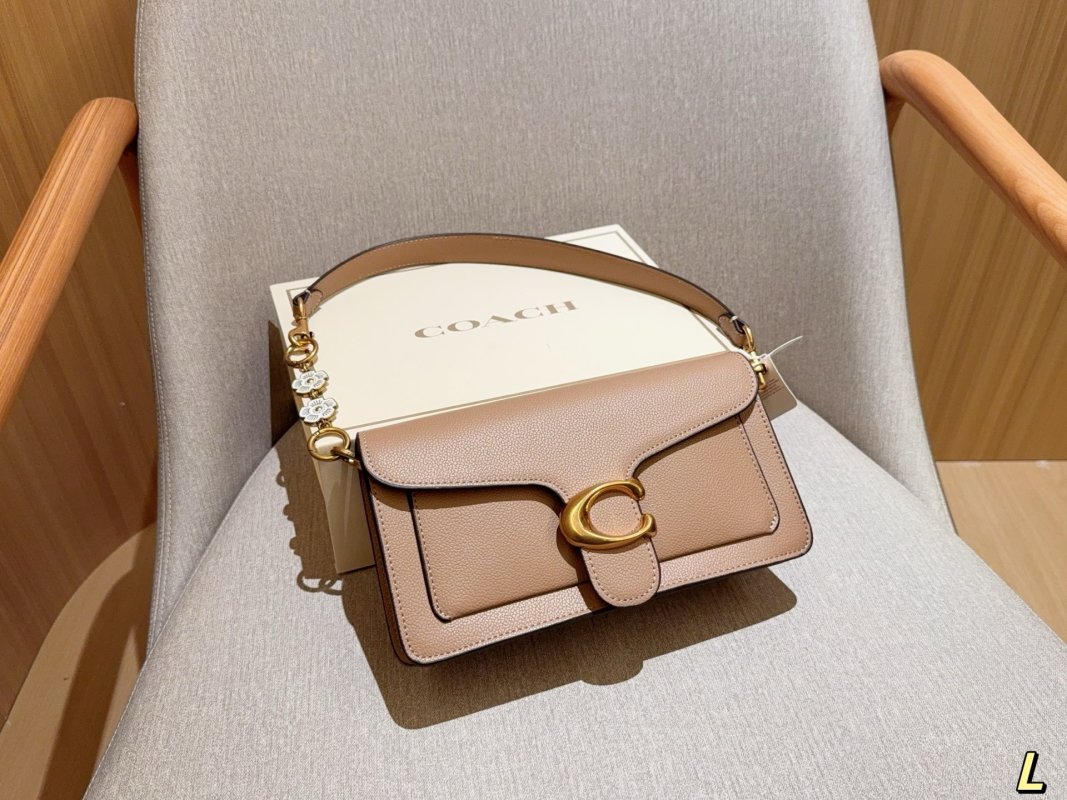 Coach Tabby White Leather Shoulder Bag view