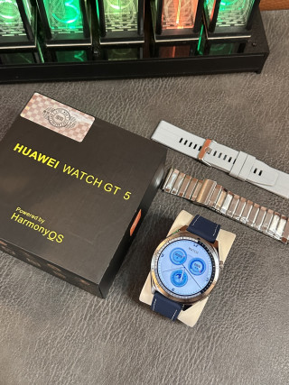 Huawei Watch GT5 46mm Topaz Blue Smartwatch view 2