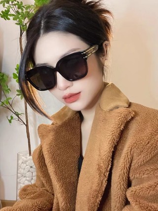 Dior Black Square Sunglasses view 9