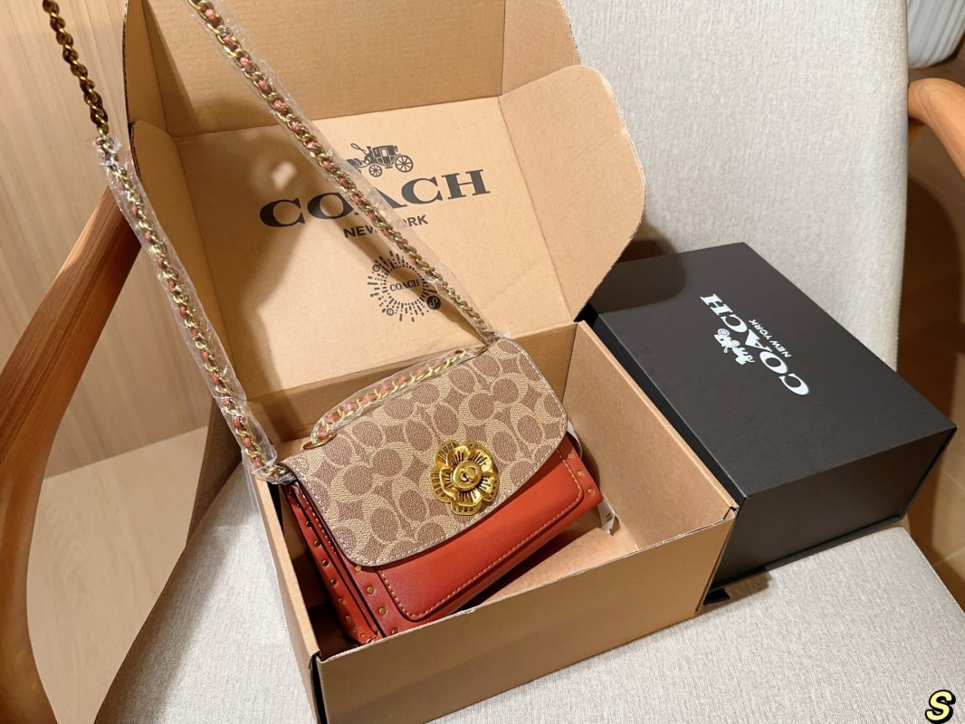 Coach Parker Camellia Chain Shoulder Bag Beige Red